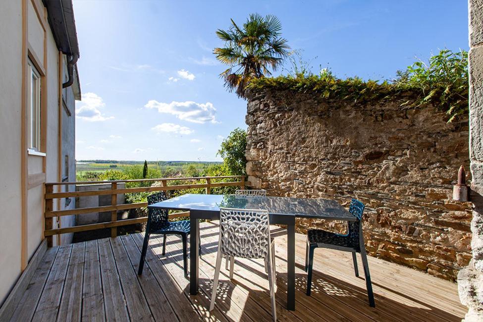 Bed and Breakfast Confidences Escale A Brissac Exterior foto